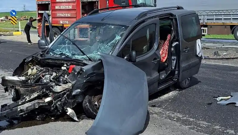 Ankara Yolunda Feci Kaza: Üç Kişi Yaralandı, Ayrıntılar Şok Edici