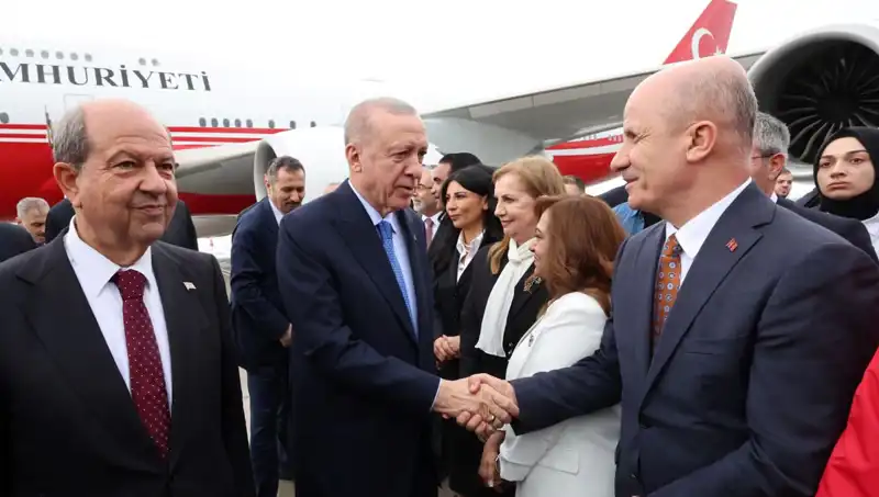 Cumhurbaşkanı Erdoğan'ın KKTC Ziyareti: Rum Yönetimi Endişelerini Gizleyemedi