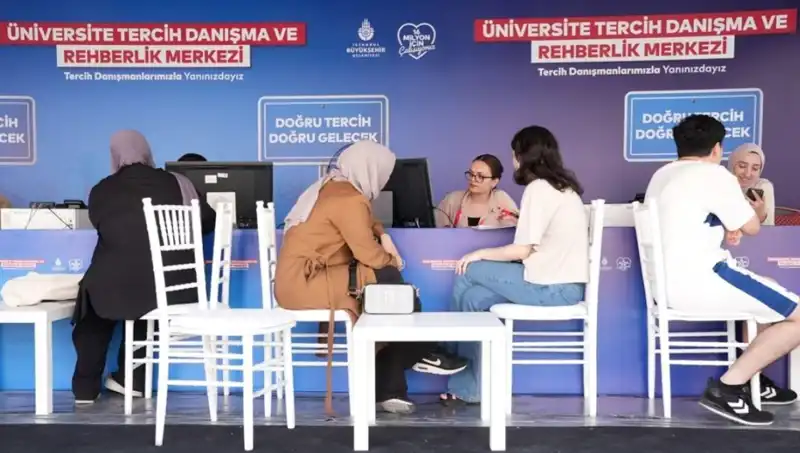 İstanbul'da 24 Yeni Tercih Danışma Merkezi Açıldı: Üniversite Seçiminizi Kolaylaştırın!