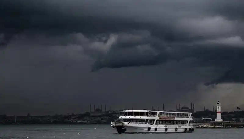 İstanbul ve Diğer İllerde Sağanak Yağış Uyarısı: Hava Durumu Nasıldır?