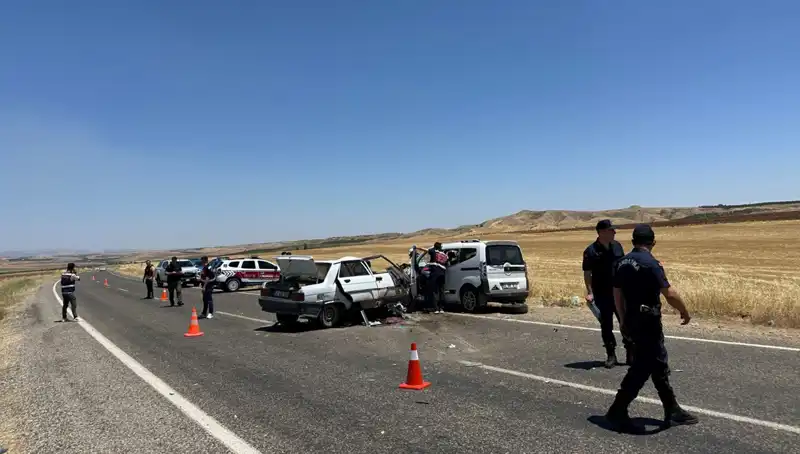 Adıyaman'da Feci Trafik Kazası: 4 Hayat Kaybı ve Soruşturmalar Başladı