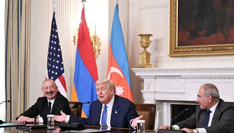 Aliyev'den Ermenistan'a Anayasa Çağrısı: Zaman Kaybetmeksizin İleri adım Atılmalı!