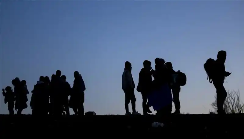Kırklareli'nde Düzensiz Göçmen Operasyonu: 13 Kişi Yakalandı!