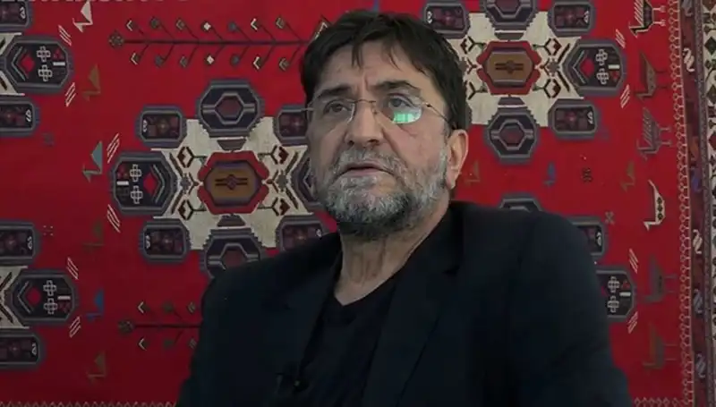 Türkiye’nin Önemli Gazetecilerinden Nihat Genç Hayatını Kaybetti