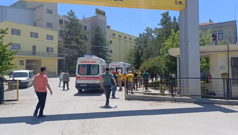 Çorum'daki Un Fabrikasında Şok Edici Patlama: 10 Yaralı