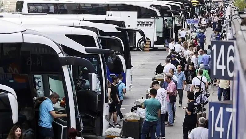 İstanbul'u Terketmenin Nedenleri: Geçen Yıl 369 Bin Kişi Şehri Terk Etti