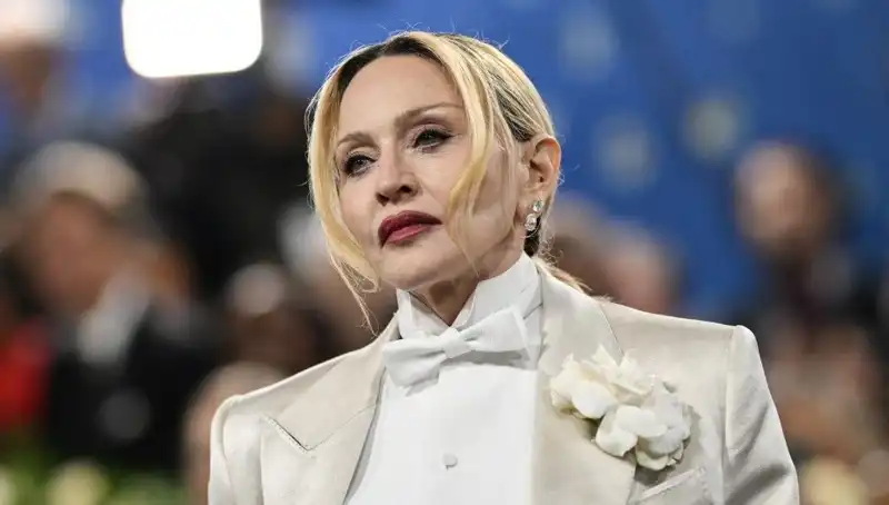 Madonna’nın Tartışmalı Diyeti: Kanserle Mücadeleye Destek Oluyor Mu?