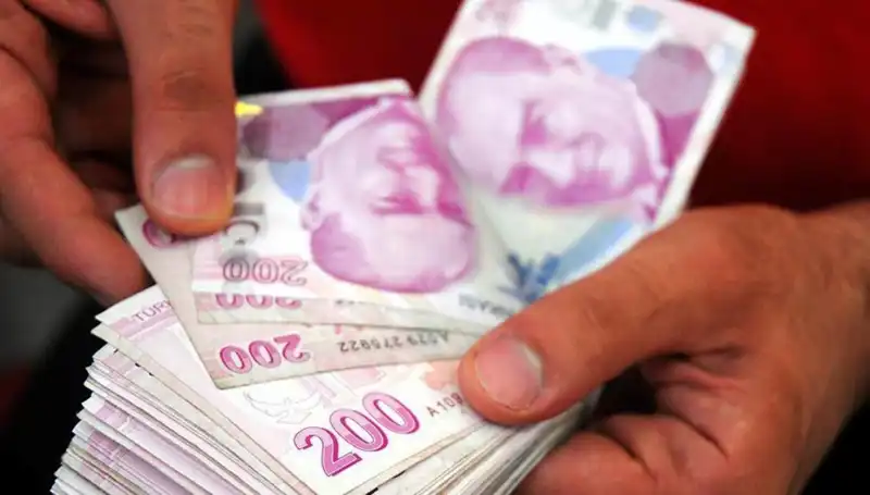 Emeklilere 1000 TL Bayram İkramiyesi Ödemeleri Ne Zaman Yapılacak?