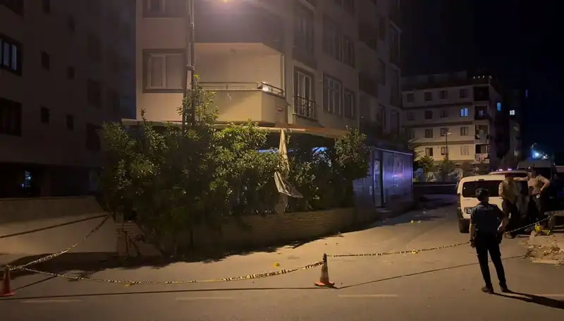 İstanbul'da Kafeye Yapılan Silahlı Saldırı: Olayın Detayları ve Ardındaki Sebepler