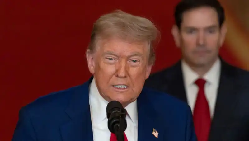 Trump’tan İran Nükleerine 30 Milyar Dolar Yatırımına Sert Eleştiri