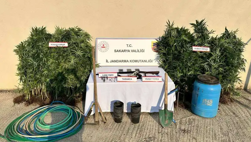 Sakarya'da Uyuşturucu Operasyonu: Sokaklarda Korku Dolu Anlar!