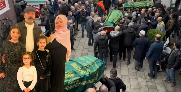 Rize, Strasbourg'da Hayatını Kaybeden Kız Kardeşlere Son Görevde Bulundu