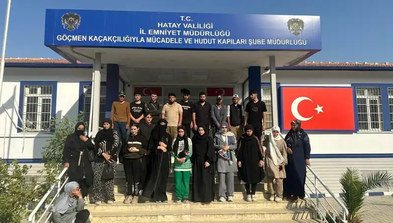 Minibüste 24 Göçmen Yakalandı: İnsan Kaçakçılığına Darbe Vuran Operasyon