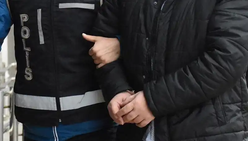Edirne'de FETÖ ile Bağlantılı İki Şüpheli Gözaltına Alındı!