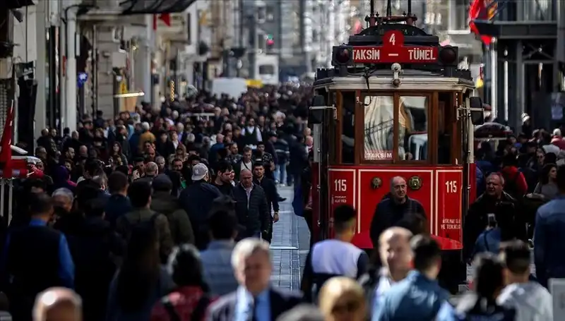 Türkiye'nin Nüfus Artışı: 2023 Verileriyle Yeni Dönem Başlıyor